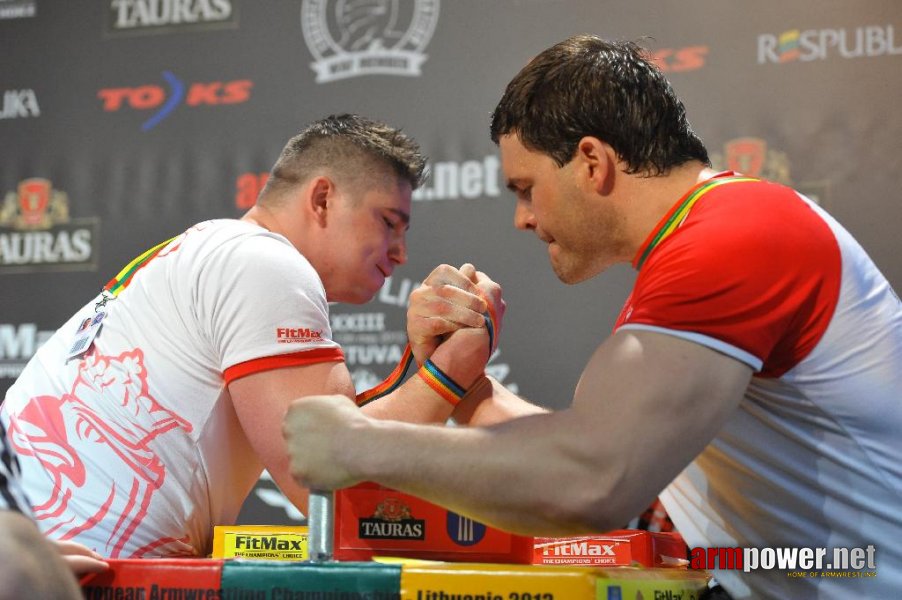 Euroarm 2013 - day 4 - right hand juniors 21, seniors # Armwrestling # Armpower.net