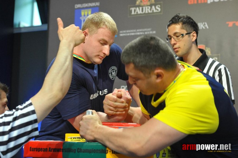 Euroarm 2013 - day 4 - right hand juniors 21, seniors # Armwrestling # Armpower.net