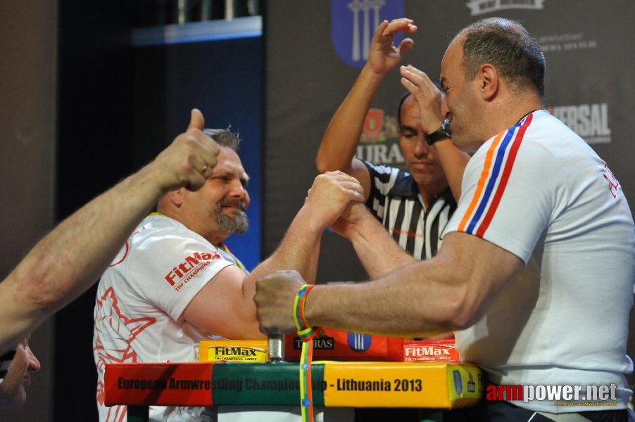 Euroarm 2013 - day 4 - right hand juniors 21, seniors # Armwrestling # Armpower.net