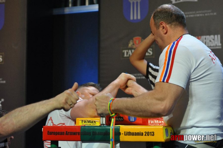 Euroarm 2013 - day 4 - right hand juniors 21, seniors # Armwrestling # Armpower.net