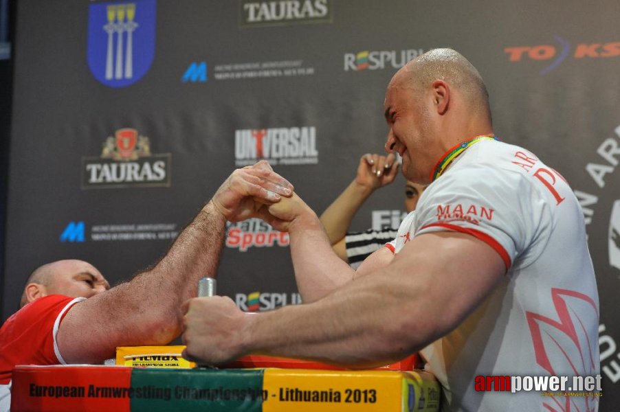 Euroarm 2013 - day 4 - right hand juniors 21, seniors # Siłowanie na ręce # Armwrestling # Armpower.net