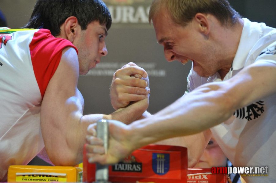 Euroarm 2013 - day 4 - right hand juniors 21, seniors # Siłowanie na ręce # Armwrestling # Armpower.net