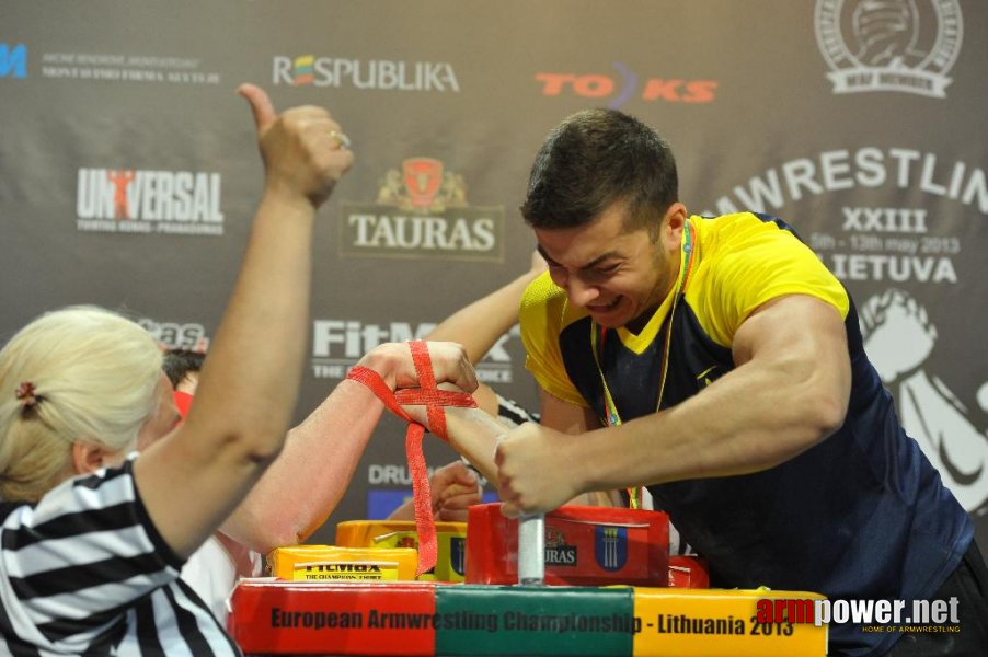 Euroarm 2013 - day 4 - right hand juniors 21, seniors # Armwrestling # Armpower.net