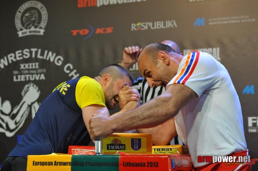 Euroarm 2013 - day 4 - right hand juniors 21, seniors # Siłowanie na ręce # Armwrestling # Armpower.net