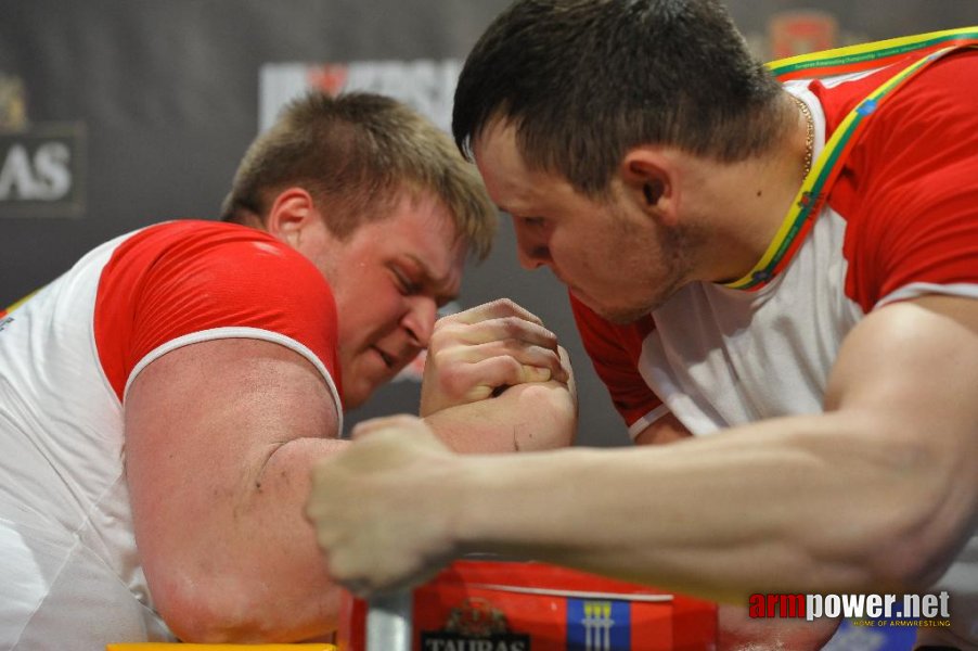 Euroarm 2013 - day 4 - right hand juniors 21, seniors # Siłowanie na ręce # Armwrestling # Armpower.net