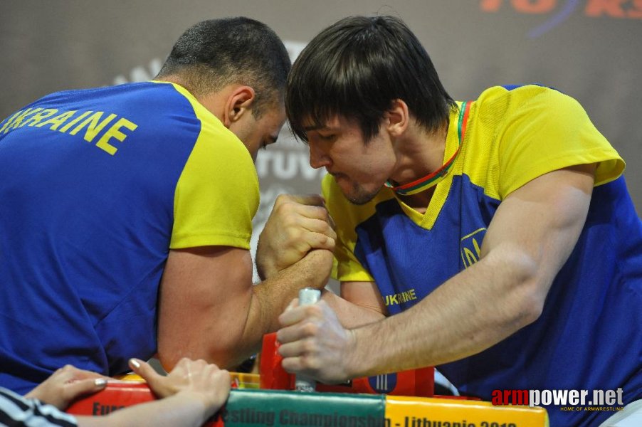 Euroarm 2013 - day 4 - right hand juniors 21, seniors # Siłowanie na ręce # Armwrestling # Armpower.net