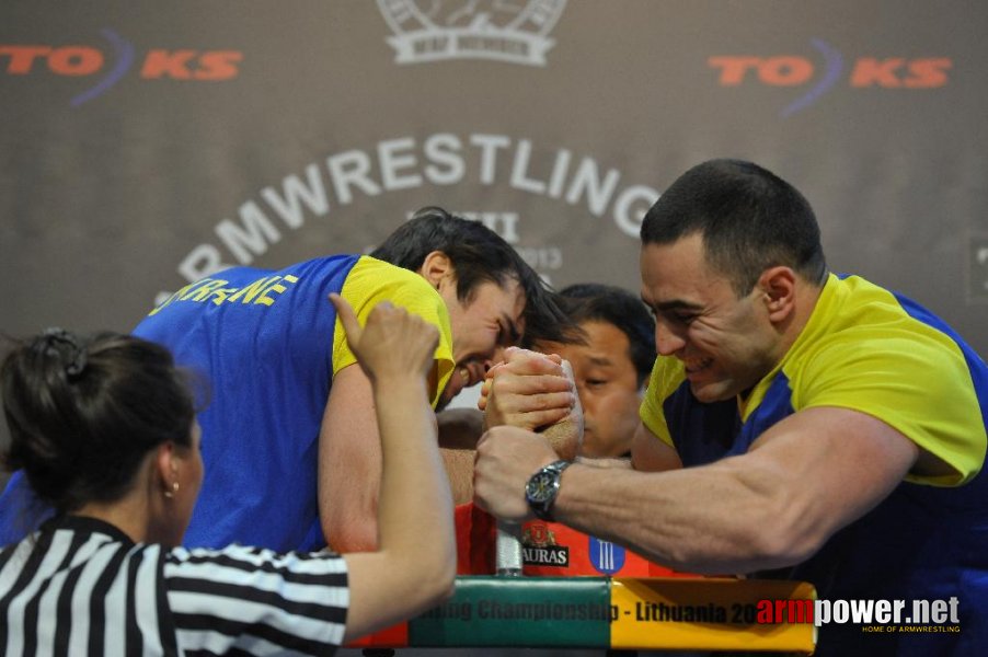 Euroarm 2013 - day 4 - right hand juniors 21, seniors # Siłowanie na ręce # Armwrestling # Armpower.net