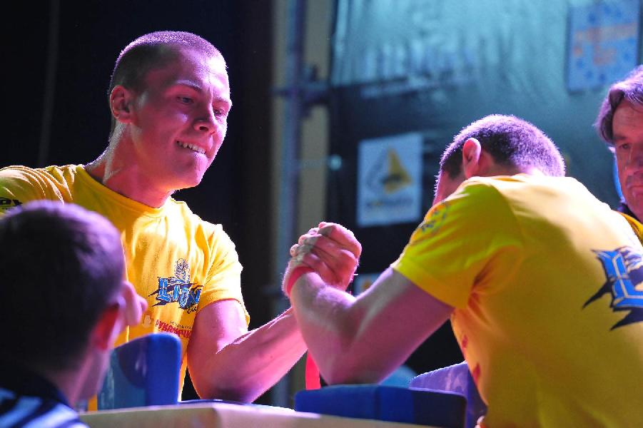 Lion Cup – Fitmax Challenge 2013 # Armwrestling # Armpower.net