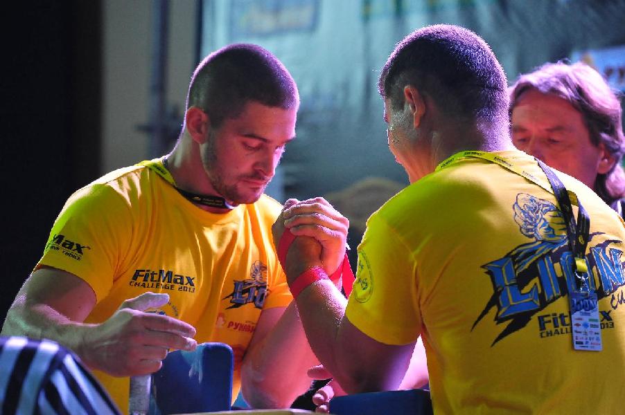 Lion Cup 2013 - Right Hand # Armwrestling # Armpower.net