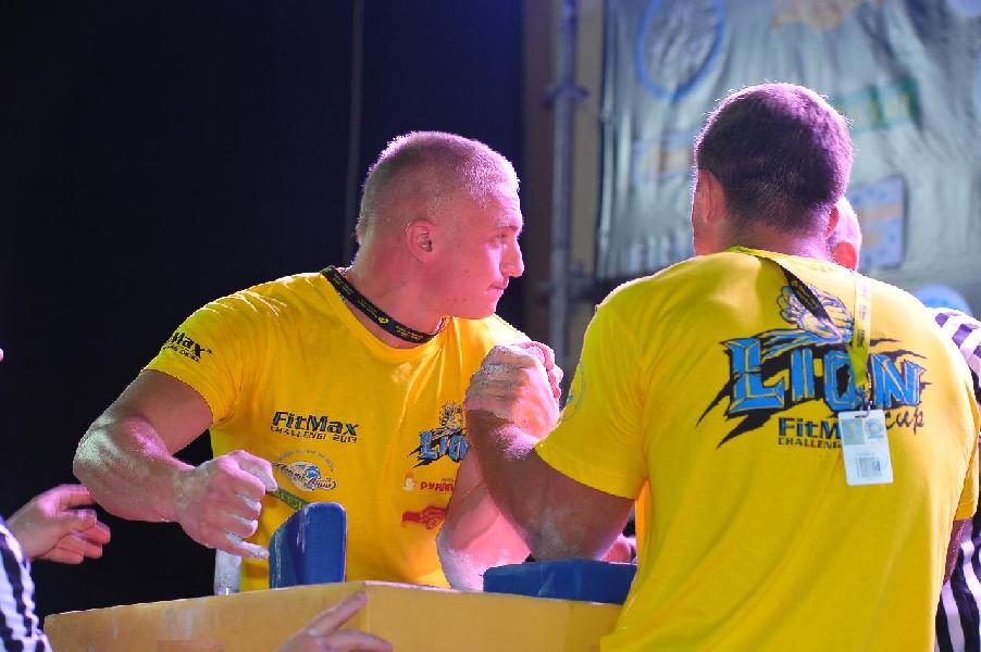 Lion Cup 2013 - Right Hand # Armwrestling # Armpower.net