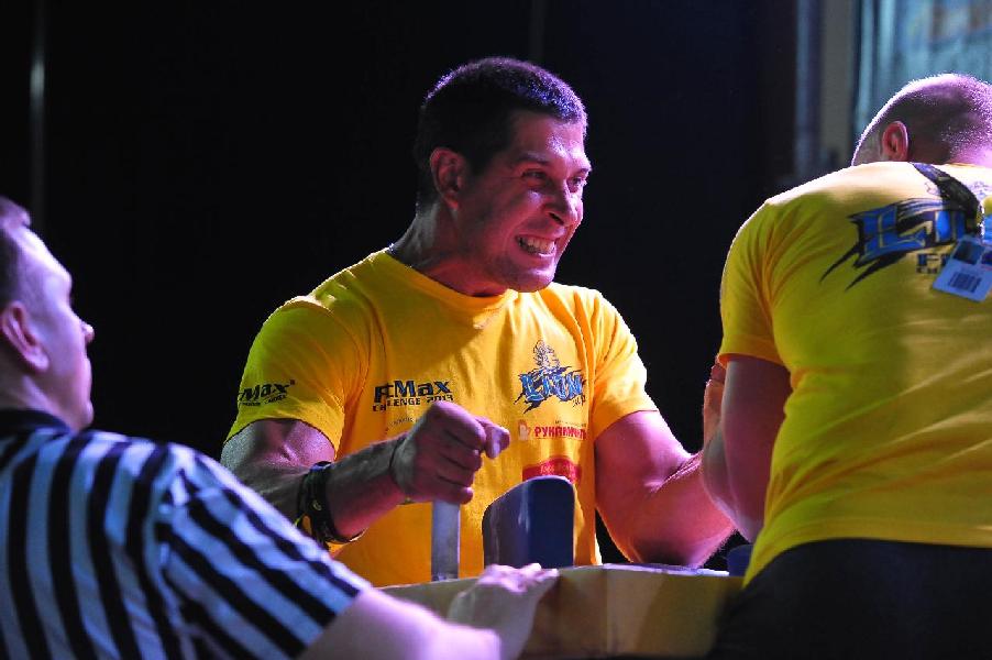 Lion Cup 2013 - Right Hand # Armwrestling # Armpower.net