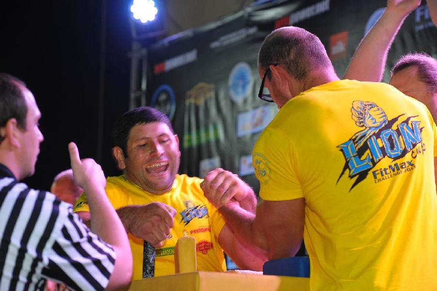 Lion Cup 2013 - Right Hand # Armwrestling # Armpower.net