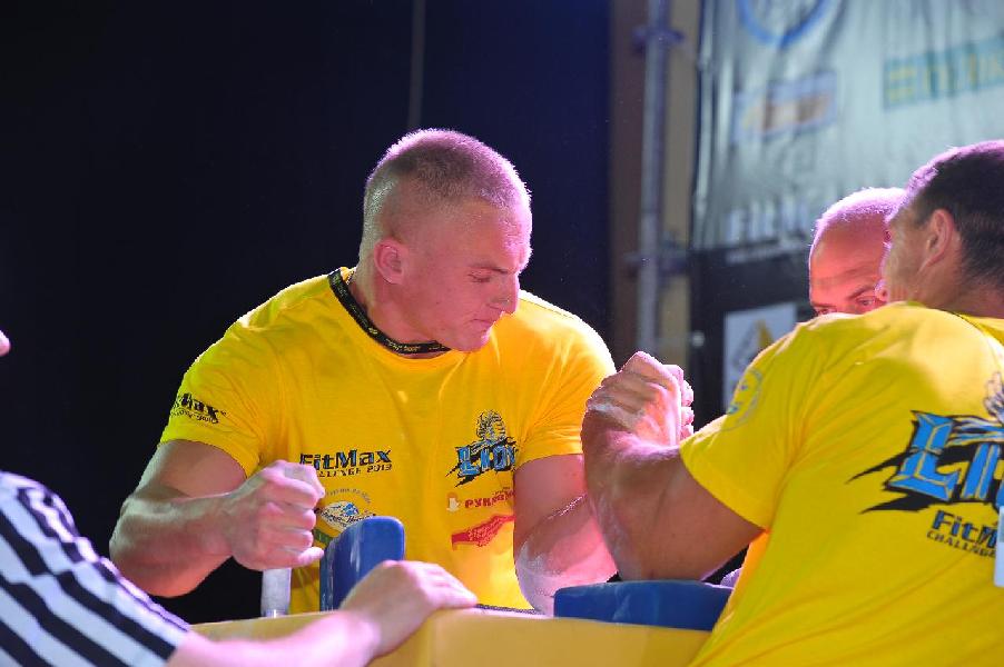 Lion Cup 2013 - Right Hand # Armwrestling # Armpower.net