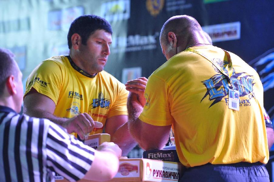 Lion Cup 2013 - Right Hand # Armwrestling # Armpower.net