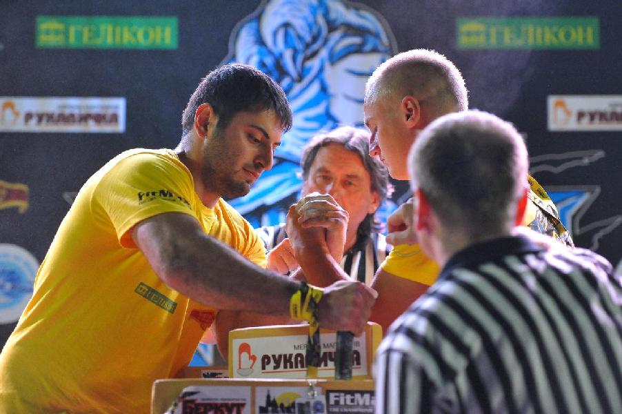 Lion Cup 2013 - Right Hand # Armwrestling # Armpower.net