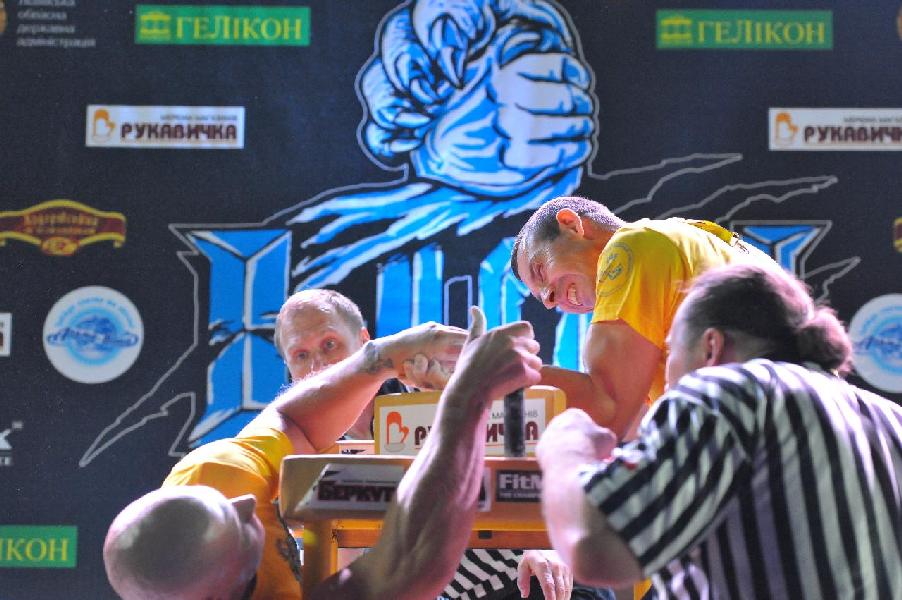 Lion Cup 2013 - Right Hand # Armwrestling # Armpower.net