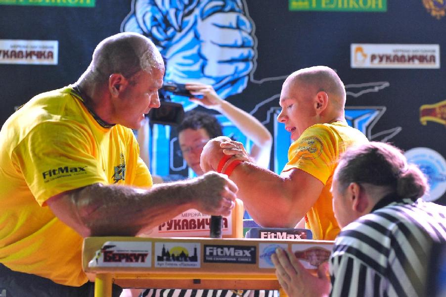 Lion Cup 2013 - Right Hand # Armwrestling # Armpower.net