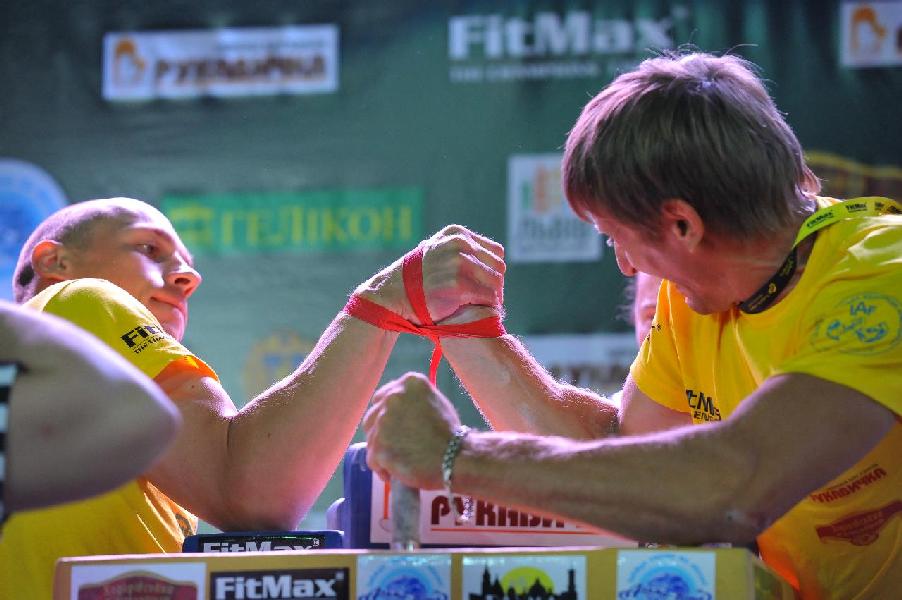 Lion Cup 2013 - Right Hand # Siłowanie na ręce # Armwrestling # Armpower.net