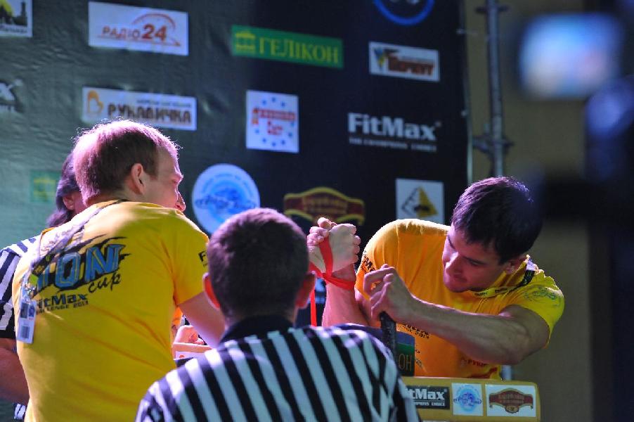 Lion Cup 2013 - Right Hand # Armwrestling # Armpower.net