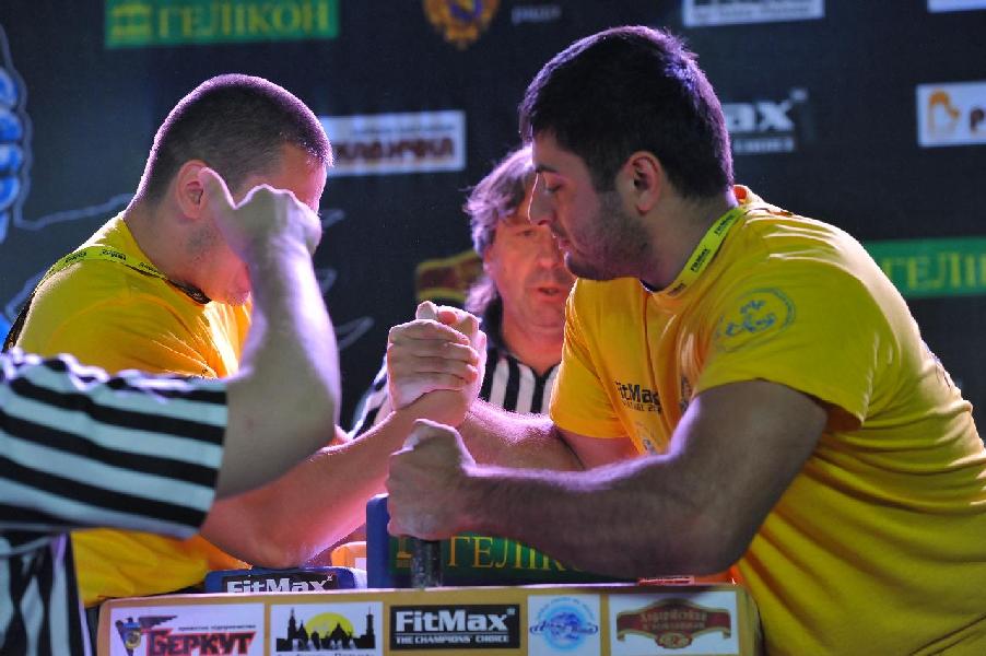 Lion Cup 2013 - Right Hand # Siłowanie na ręce # Armwrestling # Armpower.net