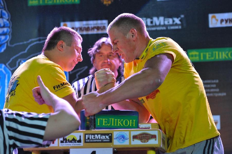 Lion Cup 2013 - Right Hand # Armwrestling # Armpower.net