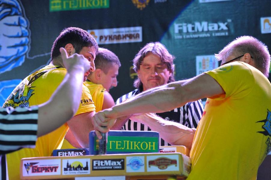 Lion Cup 2013 - Right Hand # Armwrestling # Armpower.net