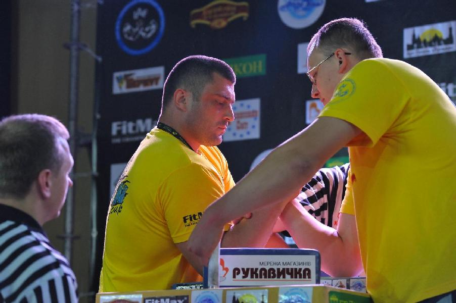 Lion Cup 2013 - Right Hand # Armwrestling # Armpower.net