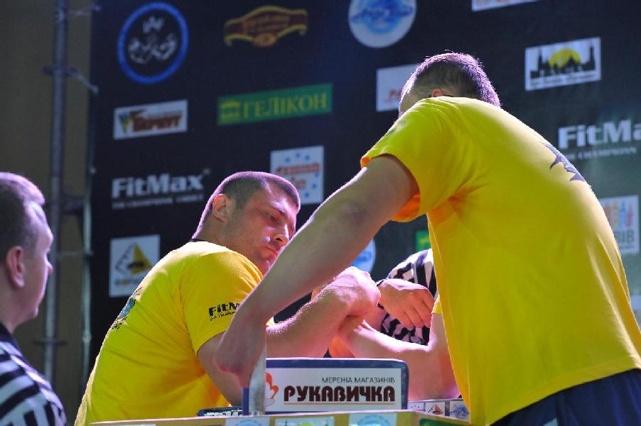 Lion Cup 2013 - Right Hand # Armwrestling # Armpower.net