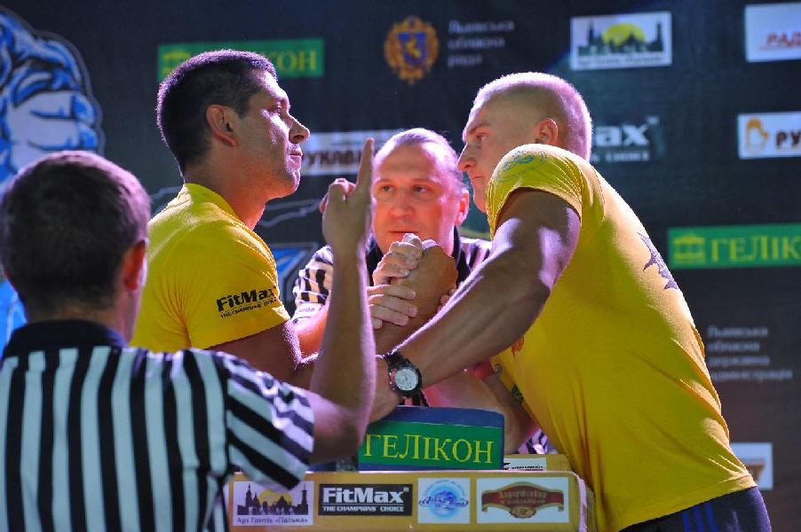 Lion Cup 2013 - Right Hand # Armwrestling # Armpower.net