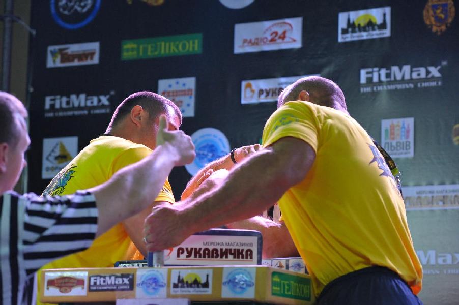 Lion Cup 2013 - Right Hand # Armwrestling # Armpower.net