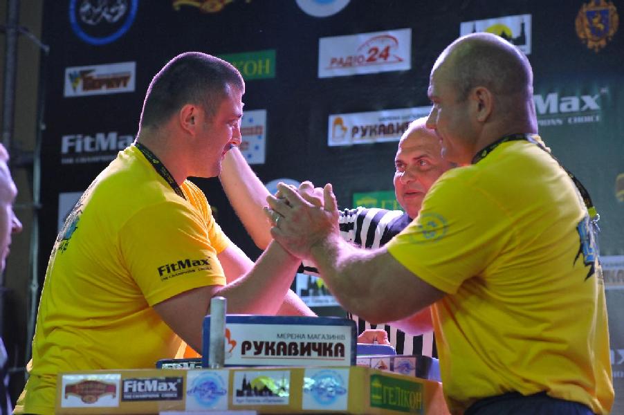 Lion Cup 2013 - Right Hand # Armwrestling # Armpower.net