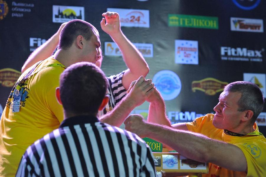 Lion Cup 2013 - Right Hand # Armwrestling # Armpower.net