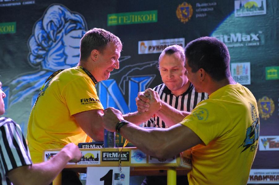 Lion Cup 2013 - Right Hand # Armwrestling # Armpower.net