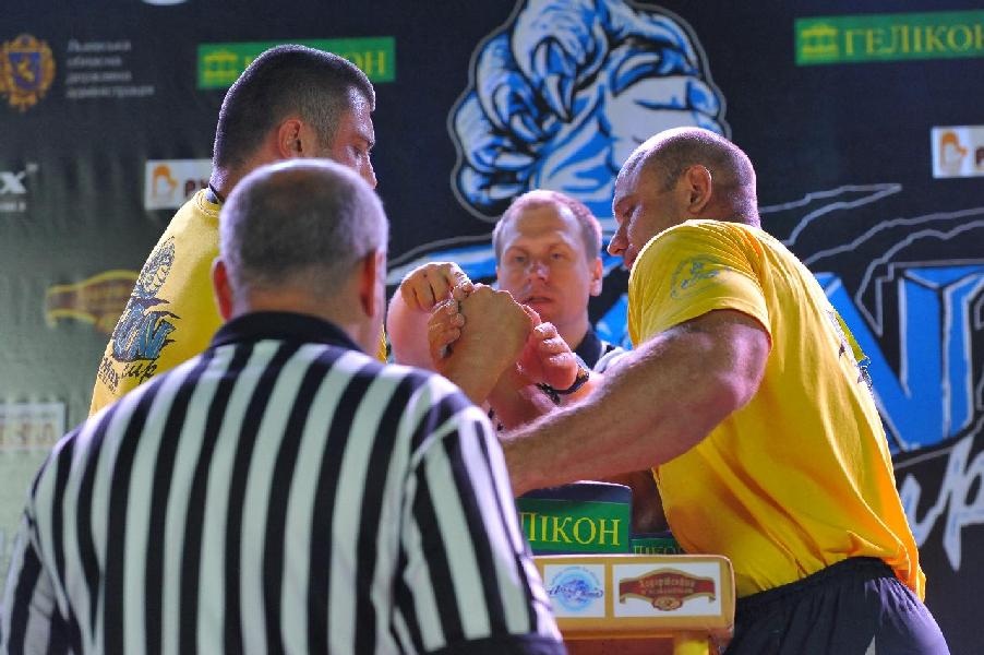 Lion Cup 2013 - Right Hand # Armwrestling # Armpower.net