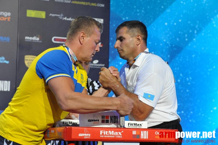 World Armwrestling Championship 2013 - day 1 - photo: Mirek # Siłowanie na ręce # Armwrestling # Armpower.net