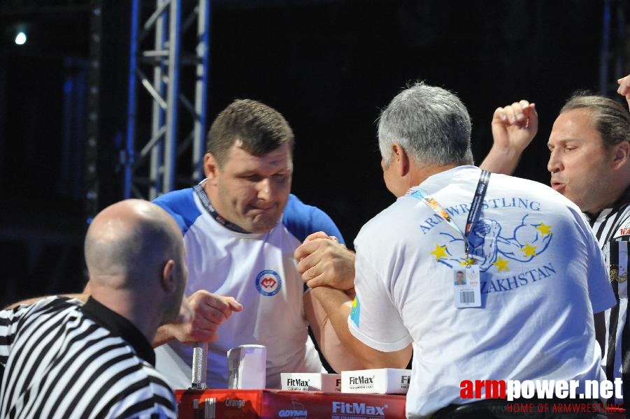 World Armwrestling Championship 2013 - day 1 - photo: Mirek # Siłowanie na ręce # Armwrestling # Armpower.net