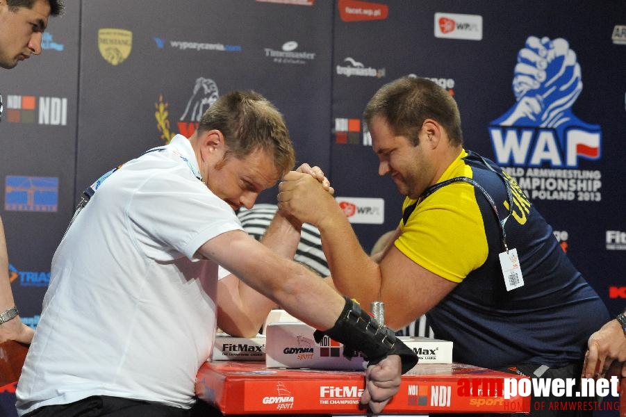 World Armwrestling Championship 2013 - day 1 - photo: Mirek # Siłowanie na ręce # Armwrestling # Armpower.net