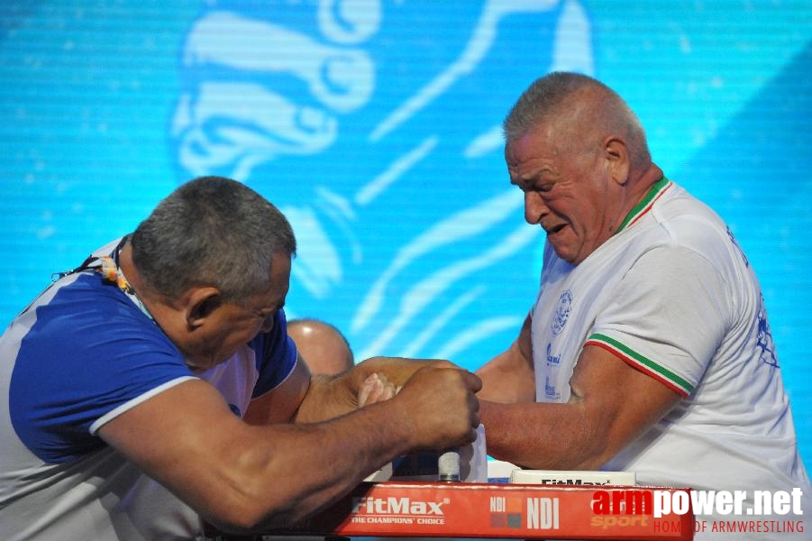 World Armwrestling Championship 2013 - day 1 - photo: Mirek # Armwrestling # Armpower.net