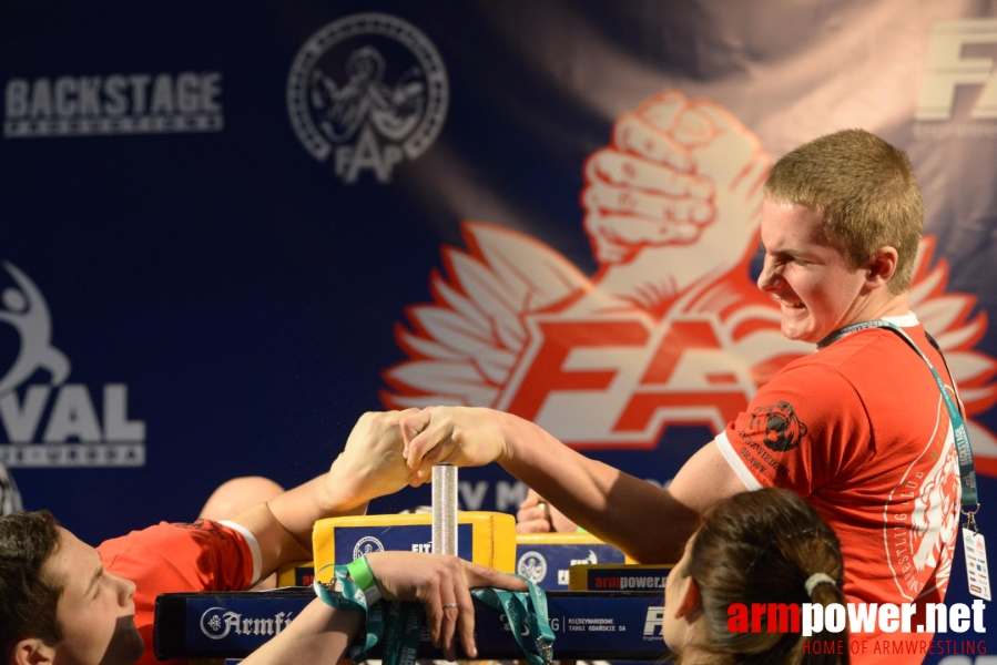 XV MISTRZOSTWA POLSKI - LEWA RĘKA # Siłowanie na ręce # Armwrestling # Armpower.net