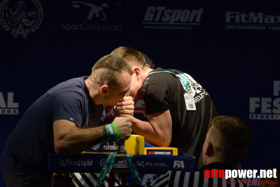 XV MISTRZOSTWA POLSKI - LEWA RĘKA # Siłowanie na ręce # Armwrestling # Armpower.net