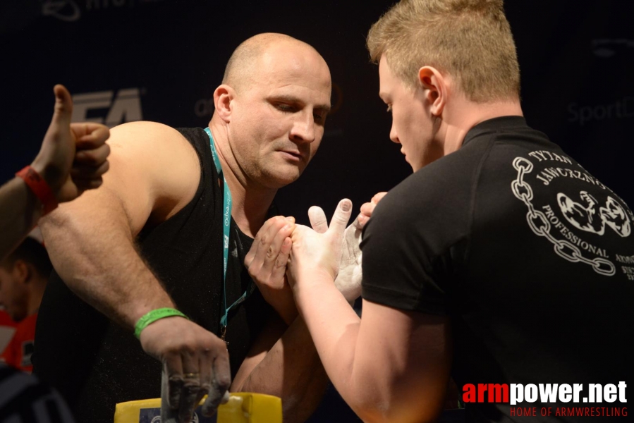 XV MISTRZOSTWA POLSKI - LEWA RĘKA # Siłowanie na ręce # Armwrestling # Armpower.net