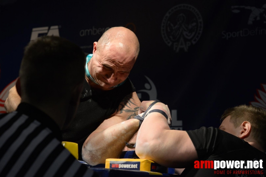 XV MISTRZOSTWA POLSKI - LEWA RĘKA # Siłowanie na ręce # Armwrestling # Armpower.net