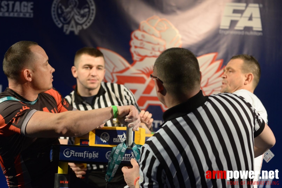 XV MISTRZOSTWA POLSKI - LEWA RĘKA # Siłowanie na ręce # Armwrestling # Armpower.net