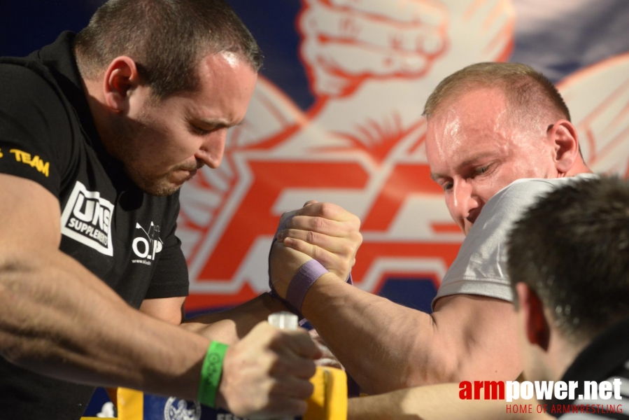 XV MISTRZOSTWA POLSKI - LEWA RĘKA # Siłowanie na ręce # Armwrestling # Armpower.net