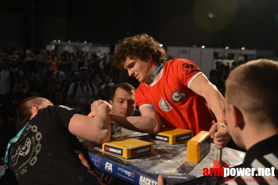 XV MISTRZOSTWA POLSKI - PRAWA RĘKA # Siłowanie na ręce # Armwrestling # Armpower.net