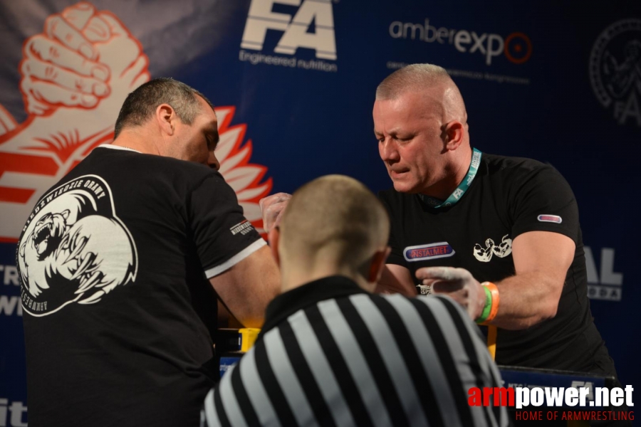 XV MISTRZOSTWA POLSKI - PRAWA RĘKA # Siłowanie na ręce # Armwrestling # Armpower.net