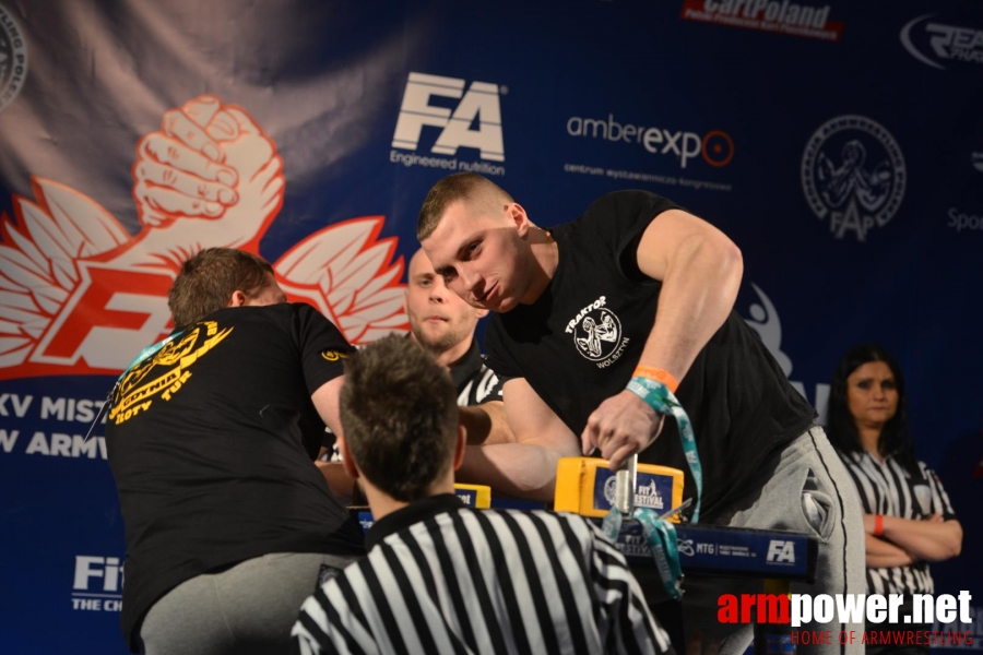 XV MISTRZOSTWA POLSKI - PRAWA RĘKA # Siłowanie na ręce # Armwrestling # Armpower.net