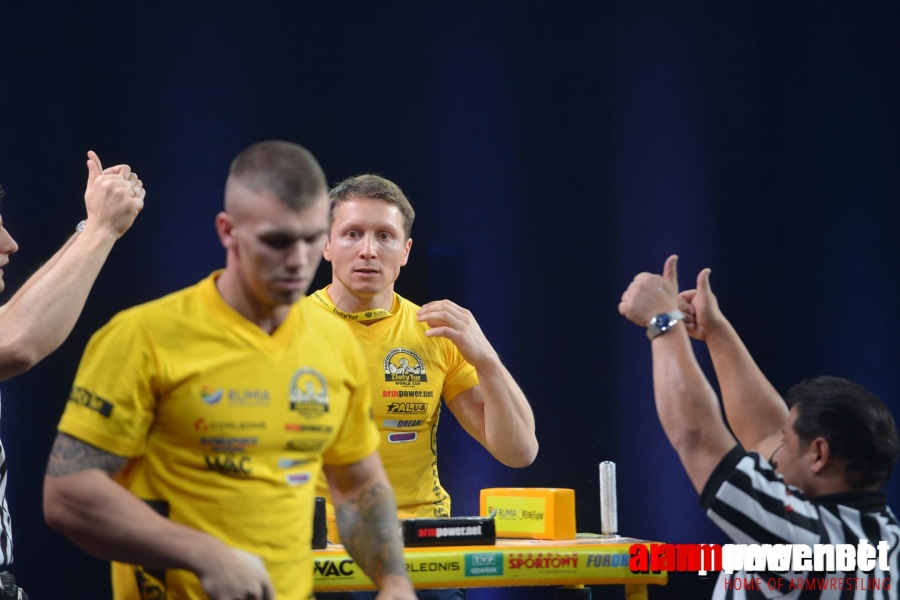 Zloty Tur 2015 - Right Hand # Siłowanie na ręce # Armwrestling # Armpower.net