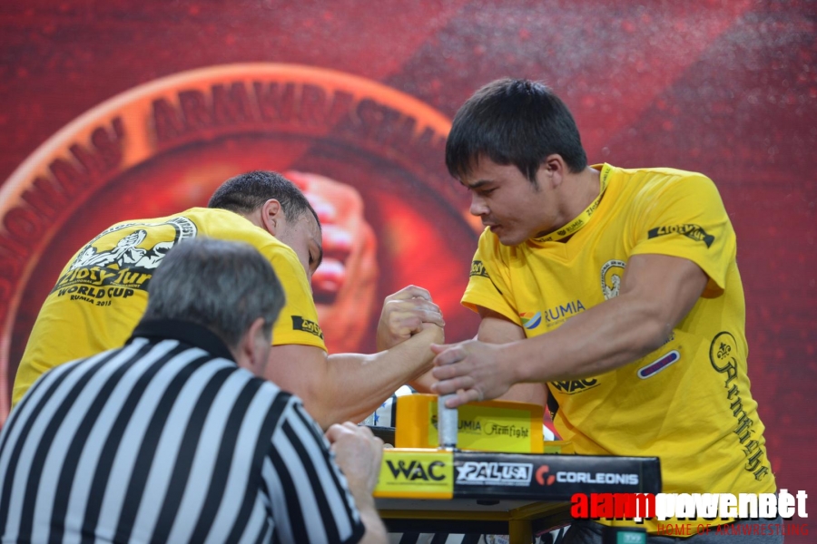 Zloty Tur 2015 - Right Hand # Siłowanie na ręce # Armwrestling # Armpower.net