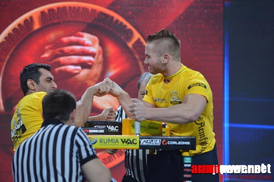 Zloty Tur 2015 - Right Hand # Armwrestling # Armpower.net